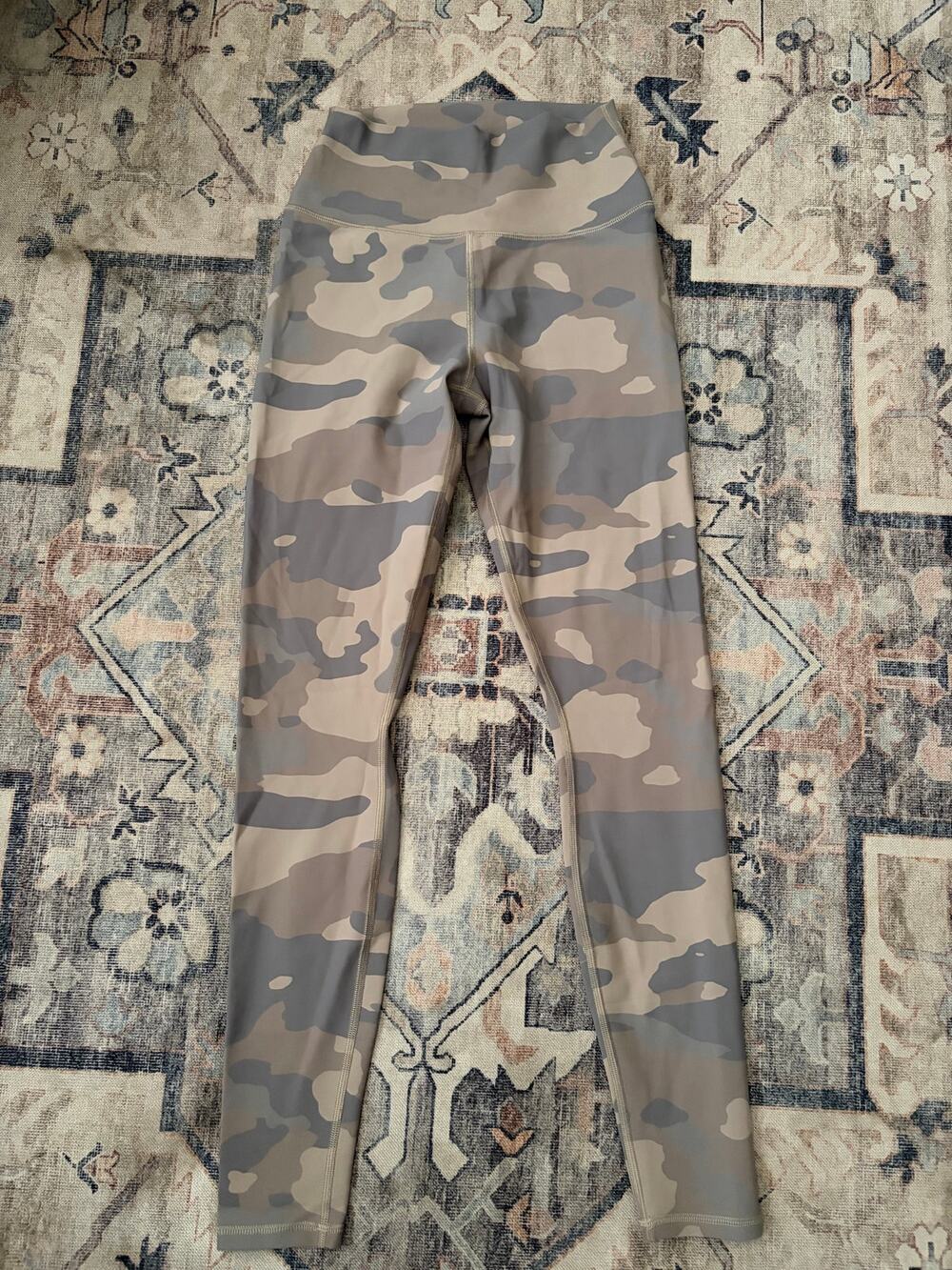 Alo Yoga High Waist Airbrush Leggings Womens Small Gray Putty Camo Full Length